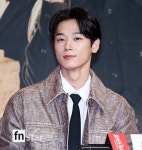 [포토] 더보이즈 주연, 타고난 잘생김