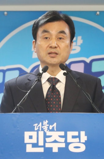 민주, 홍영표·안민석 결국 컷오프...영입인재 김남근·차지호 전략공천[2024 총선]