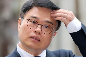 임현택 의협 간부 출석 1시간 만에 조사 거부...경찰 