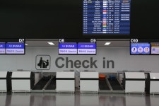 에어부산, 김해공항 국제선 신축터미널 전용카운터 운영