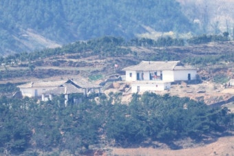 합참, 北 대남전단 물체 접적지역 살포 포착.. 