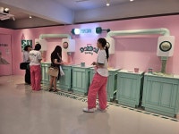 MZ 핫플 성수동에 은행 팝업이 왔다 하나은행의 달콤한 현장 달달팩토리 가보니[르포]