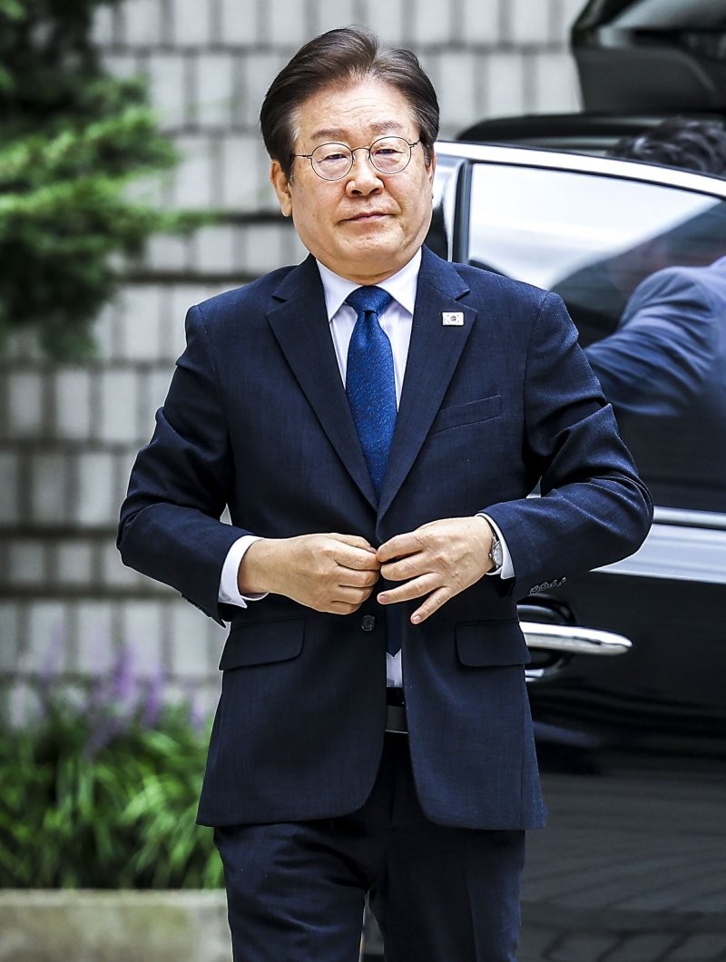 이재명, 대장동 민간업자 배임 의혹 재판 불출석…법원, 과태료 검토 중