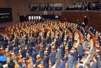 대통령 탄핵소추 불참한 국민의힘