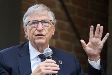 우리넷, 빌 게이츠 양자컴퓨팅 상용화 발언...MS 연말 세계 최고 수준 양자기계 출시 기대감↑ [특징주]