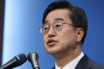 김동연, 이재명표 실용주의에 
