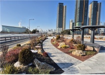 도심을 잇는 새로운 쉼터...세종 도시상징광장 2단계 완성