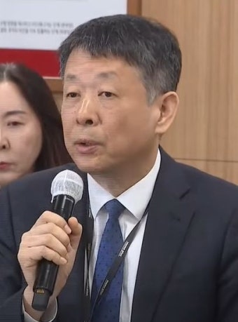 MBK 파트너스 부회장 김광일, 홈플러스 기업회생 논란에 부도 막기 불가피하게 신청해 해명 밝히며 사과klärte - 77글자