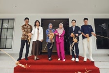 K열풍 강한 인니에 한국 피부 관리 기술 접목한 피부과 생겼다