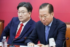 [속보] 권영세 김문수 부정하는 것 아냐…정당한 절차 걸쳐 선출