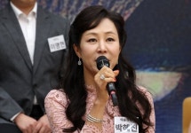 오페라 공연하러 손주 돌보다 입국.. 시민과 함께하는 도심 속 야외 오페라 마술피리