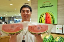 롯데百=과일 맛집 인식 자리 잡을 것 [fn 이사람]