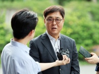 '적합 여부 논란' 최휘영 문체부 장관 후보자 