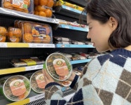 화제의 봄동비빔밥, 편의점에서 만난다…GS25 ‘정성가득봄동비빔밥’ 출시