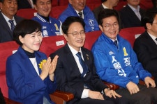 박주민 “AI 전력 어떻게?” 정원오 “가정용 태양광”