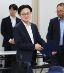 김정관 장관, 석유화학제품 생산현장 릴레이 현장점검