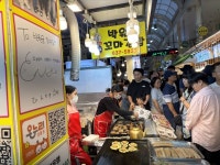 [르포] 삼성 덕에 손님 더 오겠네…4000억 온누리 풀리자 속초시장 들썩