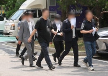 '주가조작 패가망신 1호' 일당 구속영장 기각…法 