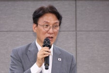 김민석 