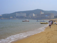중국 산둥성 피서여행, 청정해변서 신나는 바캉스…장보고 체취도 물씬