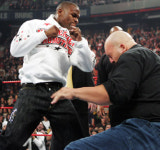 복싱 챔피언 메이웨더 주니어… 피투성이 쇼