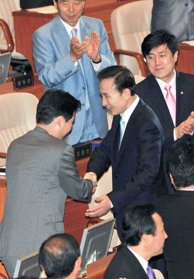이재명 대통령, 물가 상승에 대한 우려 표명…물가안정 대책 촉구 및 TF 구성 약속