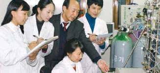 [기업과 함께] 상명대 신환경 연구실‥이산화질소 온실가스 분해시스템 적용