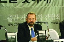 한국문학은 괄목성장 번역은 중국에 못미쳐
