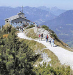 [최승우의 와인이 있는 서재] 히틀러가 바위산 꼭대기 지하굴에 숨겨둔것은…