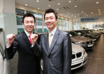 [한경 Auto가 만난 사람] BMW 파는 쌍둥이 형제 서로 경쟁하며 배우죠