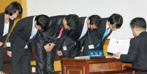 [취업의 문 두드려라] 자신감이 절반…두번째는 "내가 면접관이라면…"