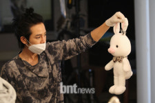 ‘미남’ 황태경의 ‘돼지토끼’ 상품으로 전격 출시!