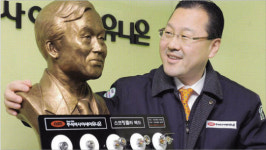 [代를 잇는 家嶪] (81)아세아유니온‥청계천서 쇠뭉치 깎던 공업사…배관설비 수출 세계 2위로