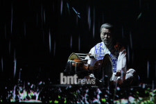 [포토] 장구소리에 맞춰 떨어지는 빗방울