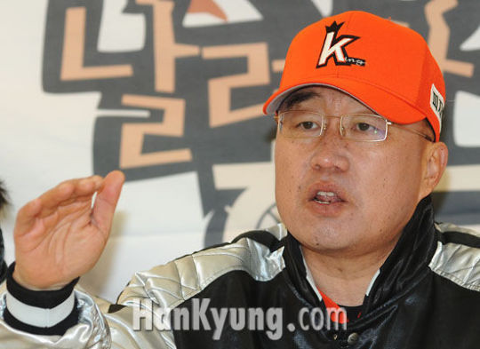 류현진, 한화 투수코치 최동원 감독 추모 행사 참석가르침은 성공의 열쇠