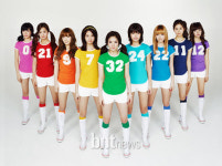 롯데닷컴, 소녀시대-슈퍼주니어 티셔츠 라인 갖춰