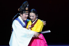 [포토] 몽룡-춘향 사랑 사랑 내사랑~