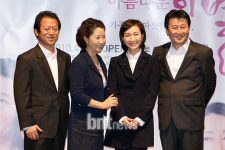 [포토] 더블 캐스팅으로 색다른 재미 선사할 연극, 세상에서 가장 아름다운 이별