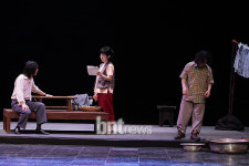 [포토] 70년대 잠실을 배경으로 한 순우 삼촌