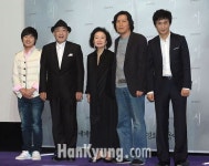 [포토] 매력적인 시의 세계로 빠져보세요