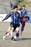 [포토]김용만 축구하다 공에 손 댈 기세