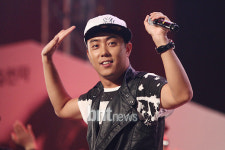 [포토] 은지원 모두 다같이~ 머리위로 손!