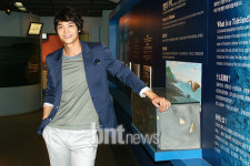 [포토] 보령머드축제 서도영, 머드체험관에서 포즈 잡으며