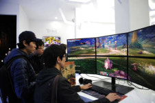 폰·태블릿PC 다 되는 멀티플랫폼 게임 등장