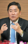 [마켓 리더에게 듣는다] 한국증시 싸다고만 할 수 없다