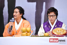 [포토] 가문의 영광4 탁재훈 현준이가 뭐라고 말할지 긴장되네