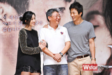 [포토] 영화 통증 쇼케이스 감독님, 영화 정말 잘 될거 같아요