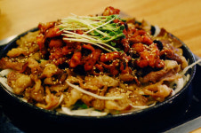 차돌박이와 쭈꾸미가 만나면? 종로 맛집 ‘차돌박힌 쭈꾸미’ 대박 행진