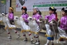 “이게 바로 유목민의 나라 몽골의 모습이지요!”