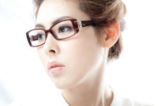 내 얼굴에 딱 맞는 안경스타일은?